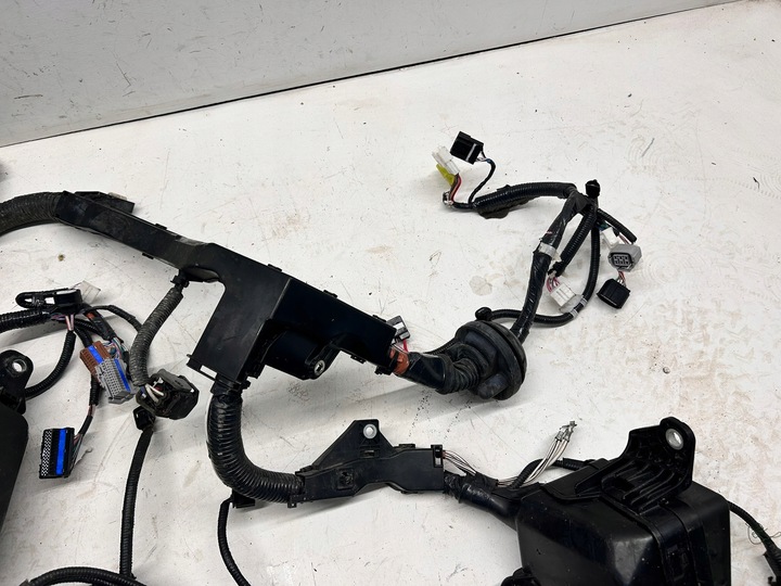 фото №7, Rav4 v гибрид 4x2 жгут установка камеры двигателя полный led