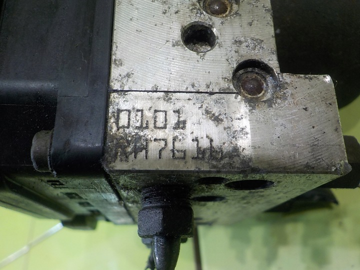 фото №8, Nissan x-trail ii t31 2.0 dci 07r 5d насос abs 47660jg20a a98000e81