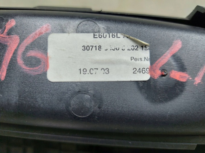 фото №6, Бардачок средний пепельница 8205377 bmw e46 рестайлинг