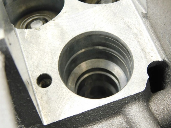 фото №15, Головка po шліфування 1.9 2.0 tdi vw t5 transporter touran a4 b7 passat b6 a3