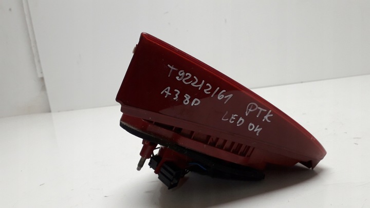 фото №9, Audi a3 8p cabrio лампа правая задняя w крышка багажника