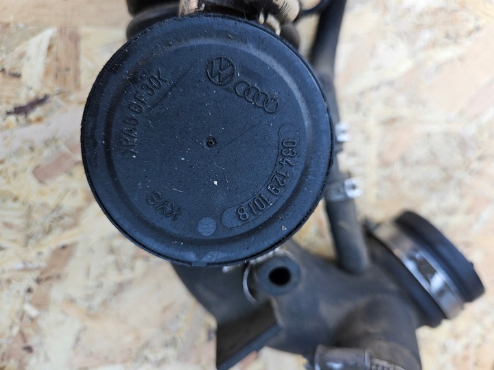 фото №5, Труба шланг воздуха audi 034129101b 058133356a 034133999h