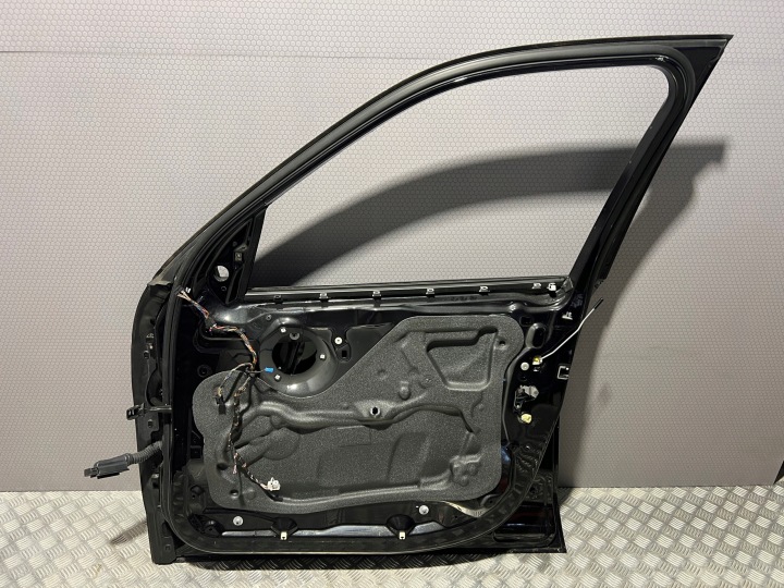 фото №9, Комплектні двері праві перед скло bmw x5 f15 2013-2018 475 чорний sapphire