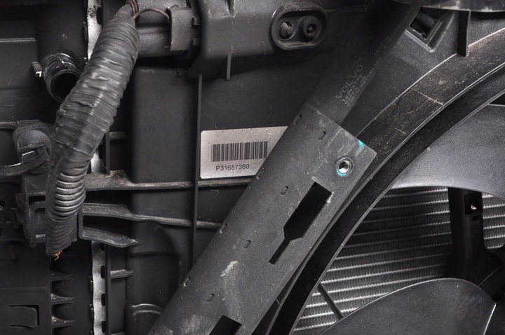 фото №12, Volvo s60 iii v60 t5 t6 d3 d4 комплект радіатор 32224829 31657360 32226282