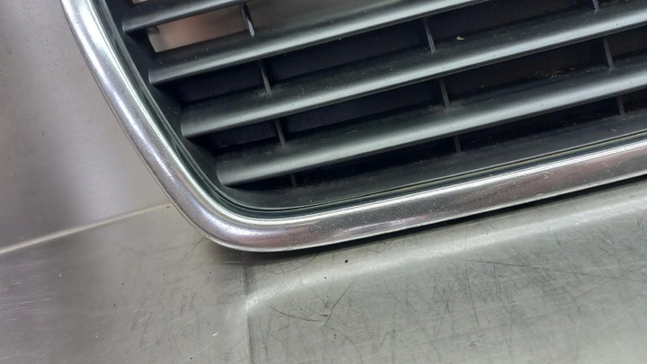 фото №3, Решётка радиатора решётка 8d0853651a audi a4 b5 97r