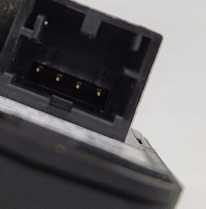 фото №8, Audi q8 2021 кнопка открывания крышки багажника