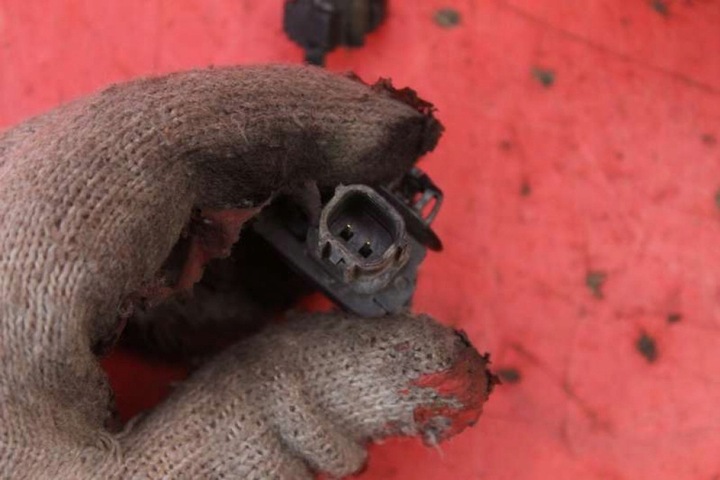 фото №6, Поворотный кулак ступица правая зад honda civic 8 viii 1.8 i-vtec 140 km 07-12