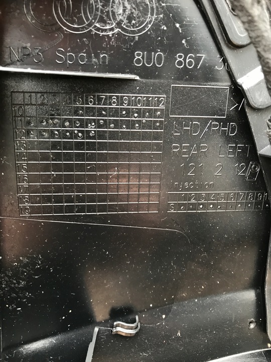 фото №5, Боковина двері лівий зад audi q3 8u0867305