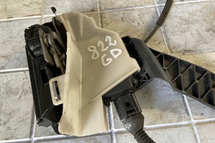 фото №9, Замок задніх правих двері skoda superb i 3u4 3u5839 2.5l дизель 120kw