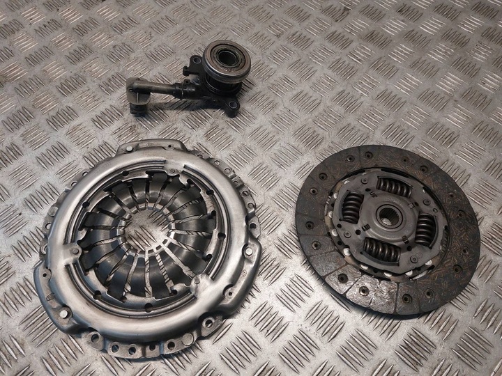 фото №1, Сцепление диск + прижим dacia sandero i 1.5 dci 322034210 122031210