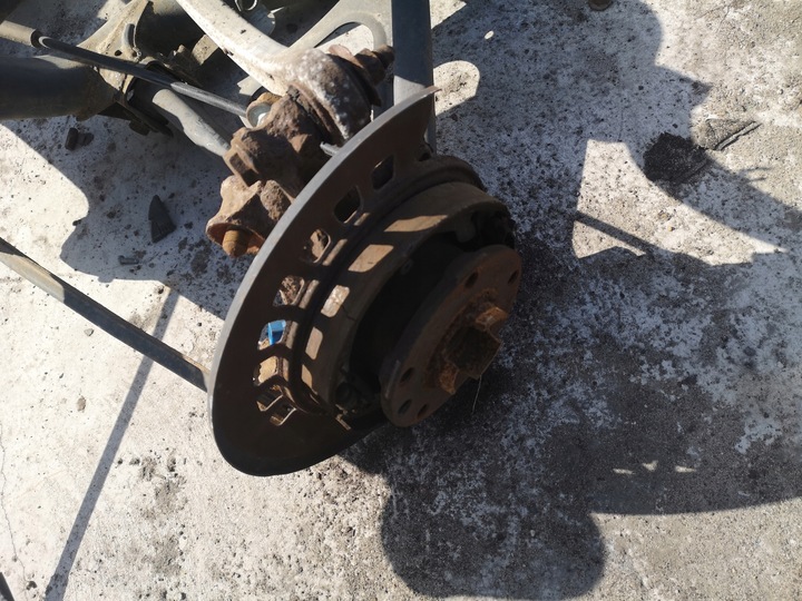 фото №9, Балка підрамник підвішування зад vw touareg 7l0500041