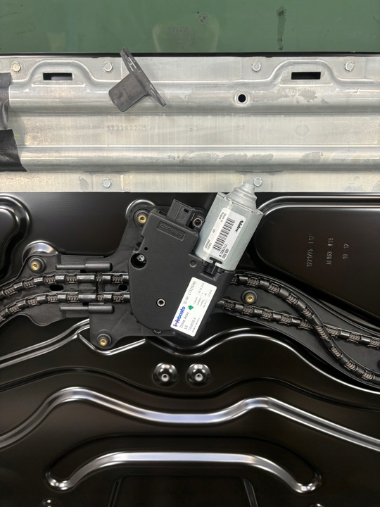 фото №9, Bmw f01 f02 люк стеклянный крыша оригинал очень ухоженный