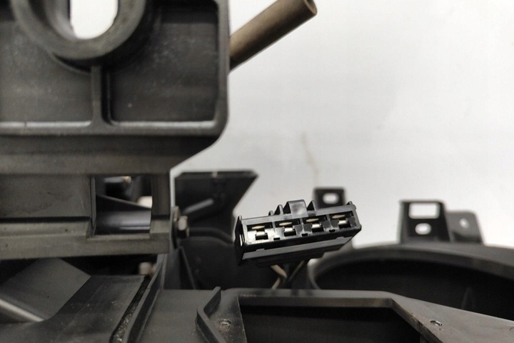 фото №9, Модуль коробка нагрівача інтер'єру toyota avensis estate _t25_