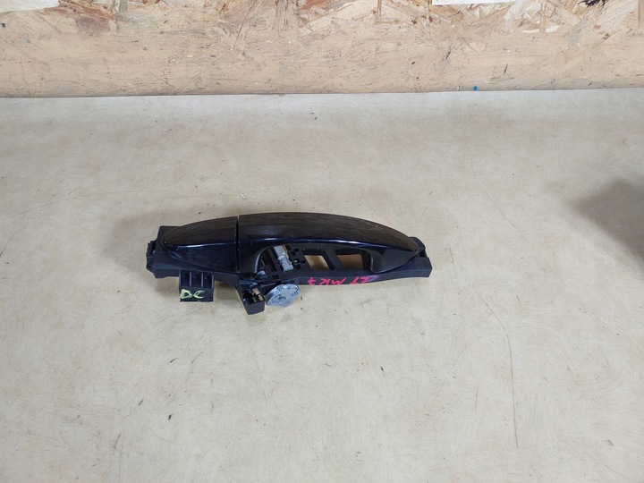 фото №1, Fiesta mk7 ручка левый зад lak.dc 08-17