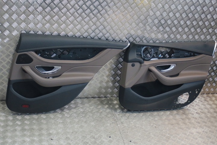 фото №7, Консоль сиденья кожа салон turtufo mercedes gt amg 4 x290 f196