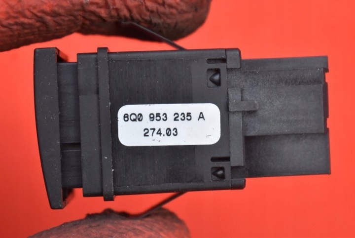 фото №8, Вимикач світла аварійних 6q0953235a vw polo 4 iv 9n 01-09
