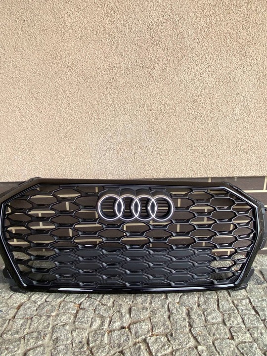 фото №1, Решётка радиатора решётка перед чёрный audi q3 ii 83a 18- org