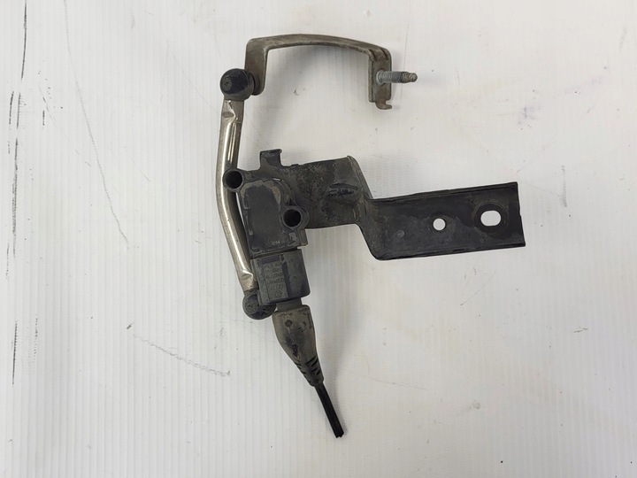 фото №1, Датчик вирівнювання світла 4h0973712a audi a8 s8 4h0 a6 s6 4g0 a7 s7 4g8