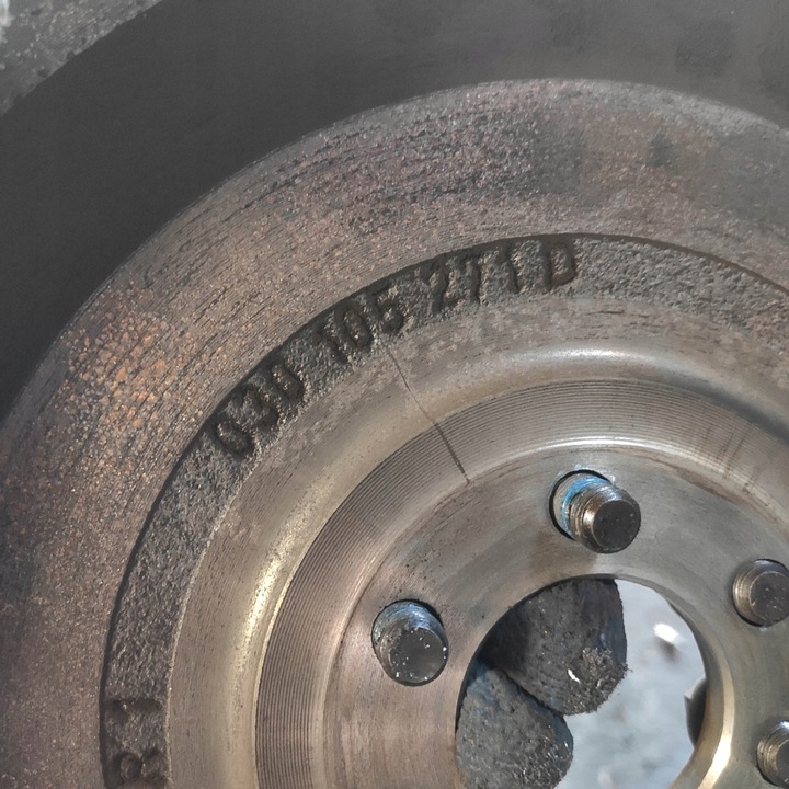 фото №9, Сцепление doscik диск колесо skoda fabia i 1.4 aub 030105271d