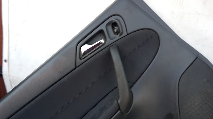 фото №9, Mercedes w203 боковина оббивка праві лівий зад