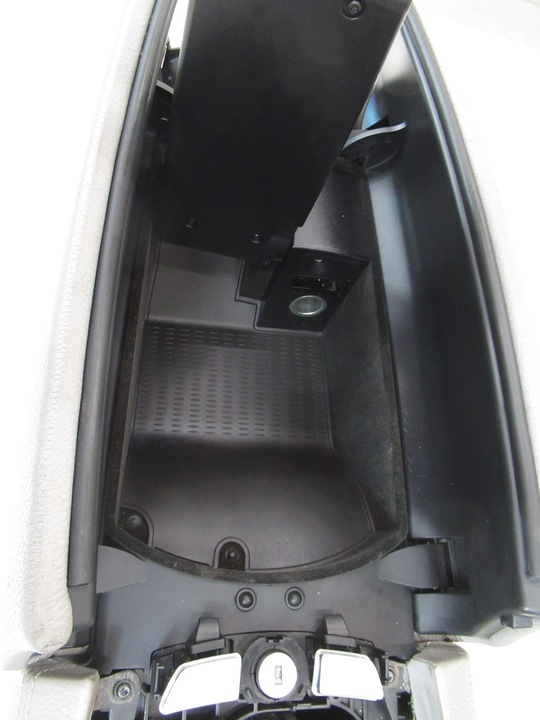 фото №6, Тунель середній підлокітник bmw f01 f02 f04 європа