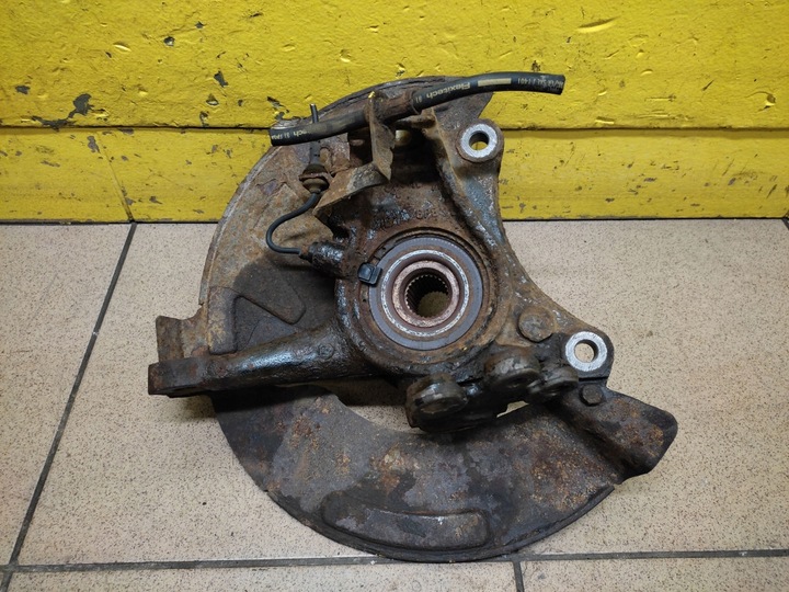 фото №3, Citroen c5 iii 2.0 hdi поворотный кулак ступица левый перед