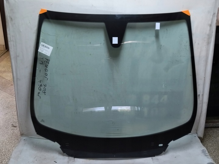 фото №1, Стекло передняя peugeot 308 t7 - новая -