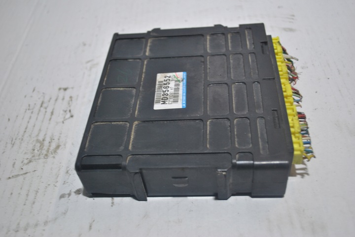 фото №7, Комп'ютер двигуна mitsubishi colt iv 1.3 md356552