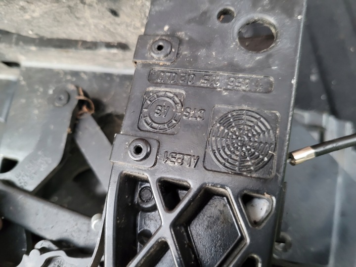 фото №5, 307 cc cabrio крыша механизм крыша петля левый правый