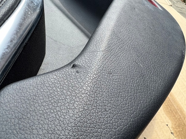 фото №12, Mercedes w117 w176 боковина обивка дверь левый зад кожа оригинал