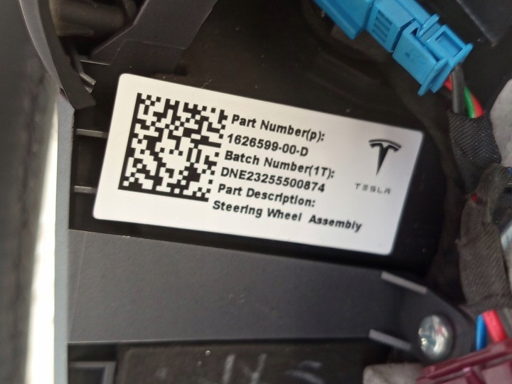 фото №12, Tesla oem номер 1626599-00-d y руль мультифункция кожа