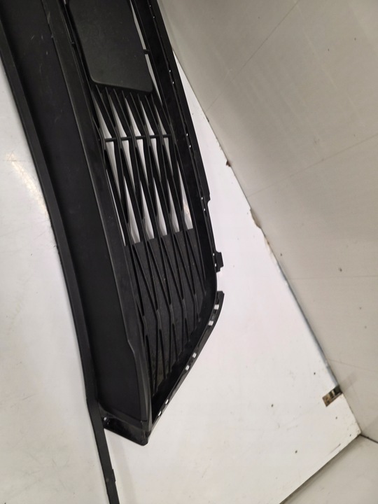 фото №8, Решітка середня решітка hyundai i30 iii 3 рестайлінг 21-24rok 86560-j7db0 оригінал