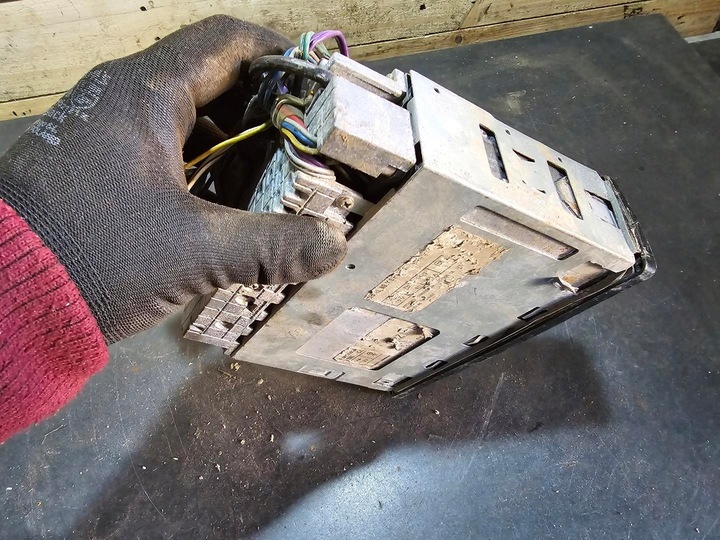 фото №12, Stare zabytkowe радио автомобильные panasonic alphatuner g29 разъём оригинал