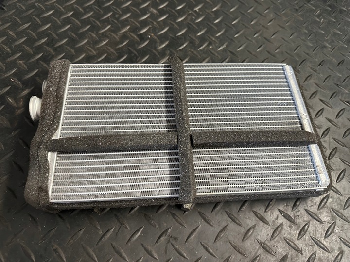 фото №6, Отопитель водяная audi q7 4m0898037c