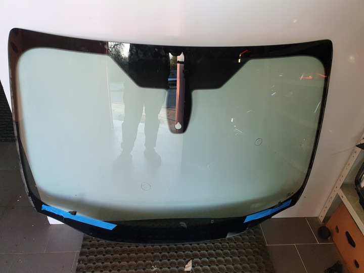 фото №1, Стекло лобовое focus 2018r с подогревом оригинал