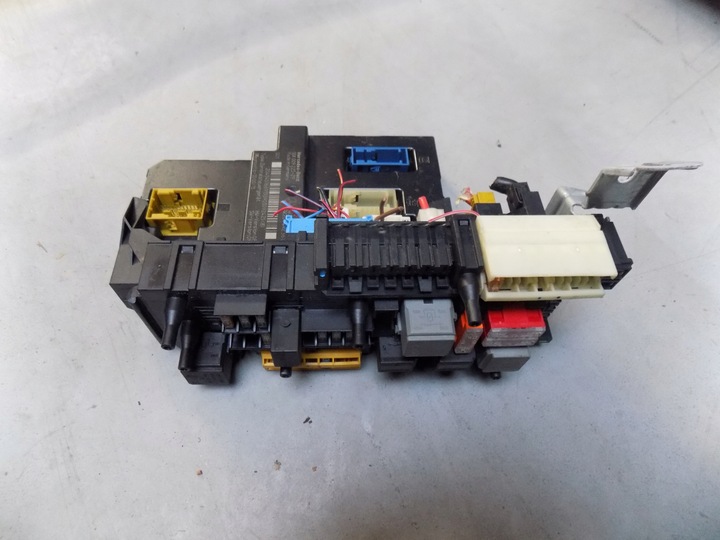 фото №1, Mercedes w204 коробка запобіжників модуль sam