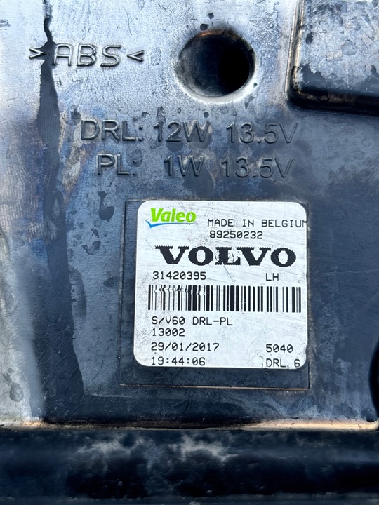 фото №9, Volvo s60 ii рамка решітка галоген права 31383155 led 31420395