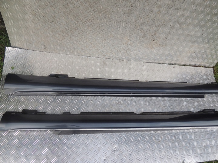 фото №1, Mercedes w205 sedan планка пороговая хром 755