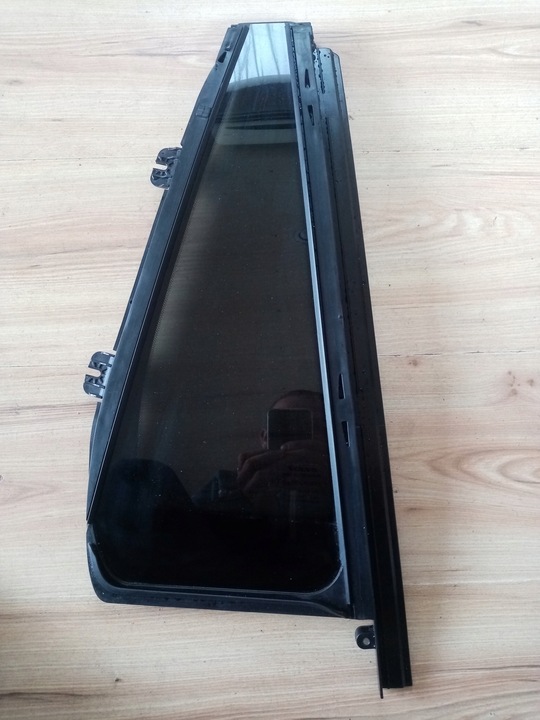фото №1, Volvo xc90 скло зад pr. двері 985