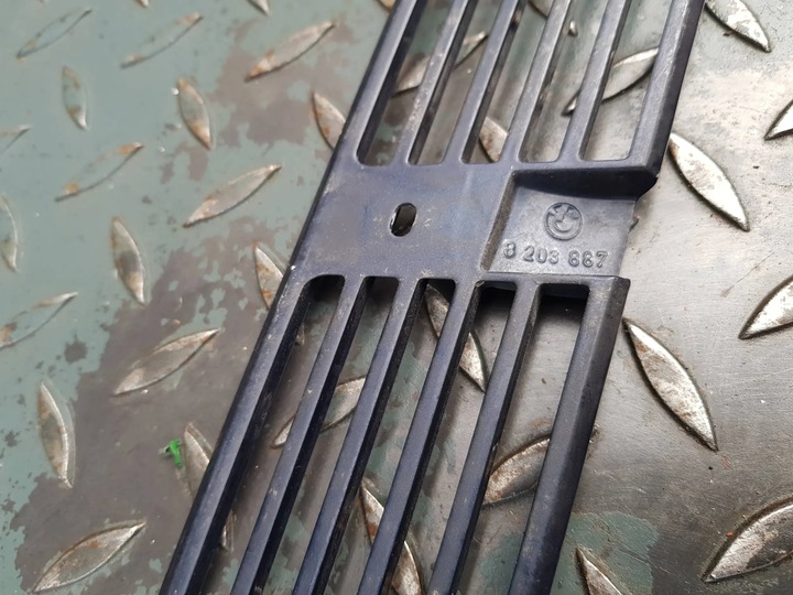 фото №9, Решітка капота 8 203 887 orientblau bmw 7 e38 дорестайлінг