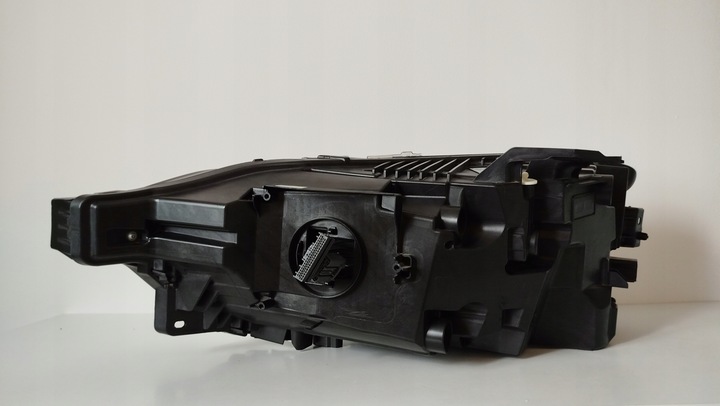 фото №9, Лампа права перед volvo xc60 ii 2018-22 оригінал повний led систем гарна usa