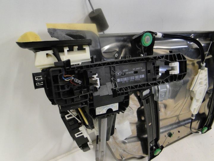 фото №8, Mercedes e 212 w212 рестайлинг вкладка дверь передние p