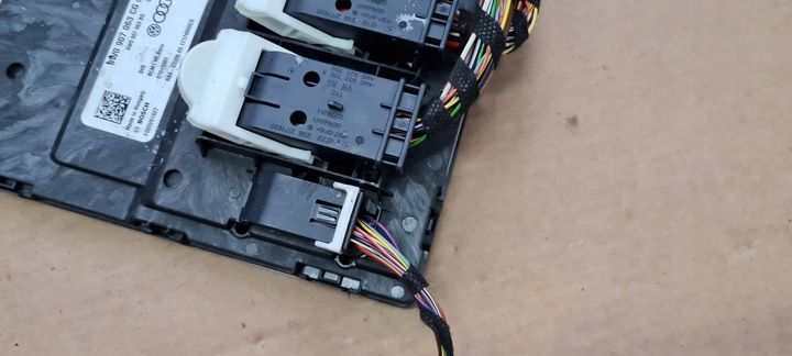 фото №8, A5 8w модуль блок керування комфорту штекери 8w0907063cg a4 b9 8w