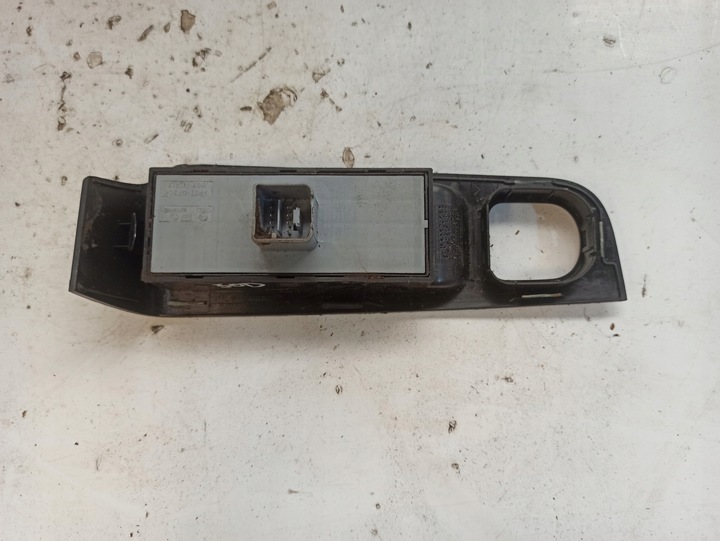 фото №8, Skoda octavia ii 2.0 tdi переключатель стекло 1z0959858b 3t1867171