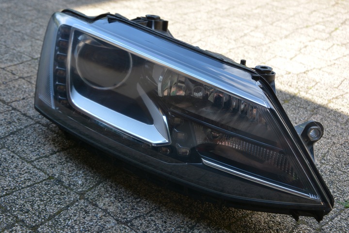 фото №9, Лампа права ксенон led vw jetta 5c7941752e