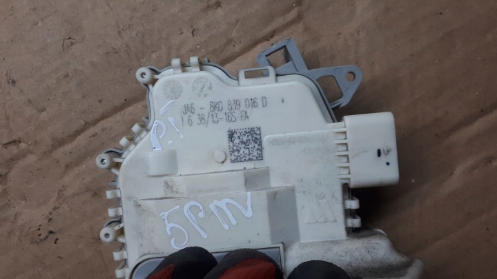 фото №11, S4 b8 a4 замок двері праві зад заднє 5 pin a5 s5