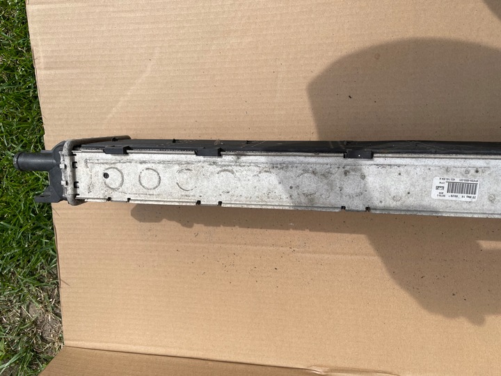 фото №11, Радиаторов дополнительный audi 4g0145804a a6 a5 a7 q5