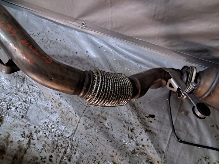 фото №14, Труба випускна глушник audi s4 s5 8w 3.0 tfsi 8w0253211c