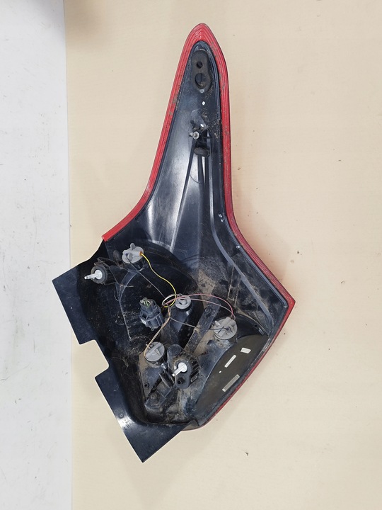 фото №9, Лампа ліва зад задня ford focus mk3 iii hb 5d роки 2010-2014 пошкоджена