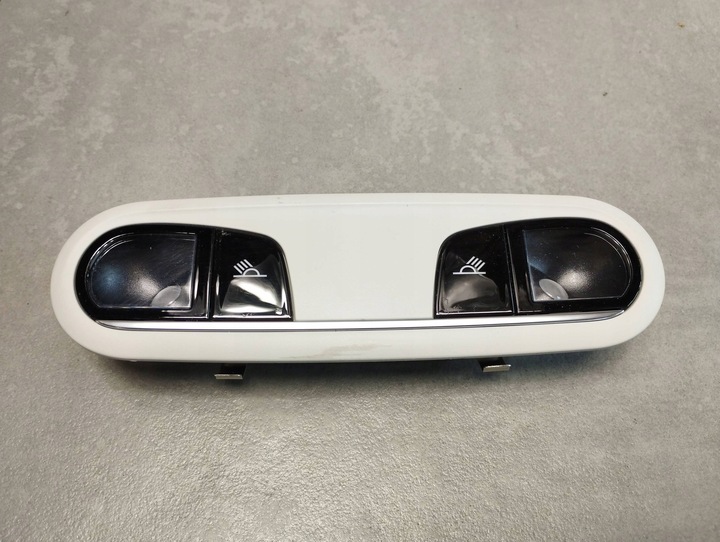 фото №1, Audi a7 4g лампа интерьера 4g0947111a